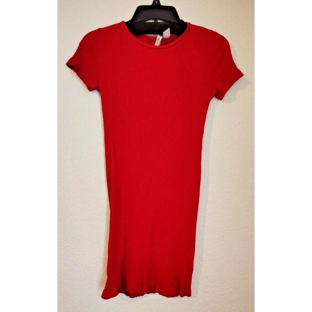 Divided H&M Red Ribbed Knit Short Sleeve Dress Size M